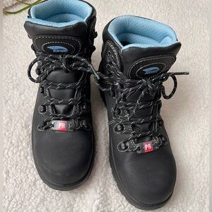 Avenger Framer CT A7127 Black Lace Up Work Boots with Blue Lining